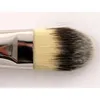 Factory Wholesale Professional New Cosmetics Brushes M190 Flytande Foundation Brush Makeup Enkel Fundament Cream Borstar Gratis frakt