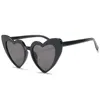 Heart Solglasögon Kvinnor Brand Designer Cat Eye Sun Glasses Retro Love Heart Formed Glasses Ladies Shopping Sunglass UV409815640