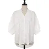 Chemise femme 2018 nueva moda de verano camisas bordadas con flores camisa blanca de media manga Blusa de algodón con cuello en V tops casuales para mujer