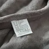 多重サイズの帯電防止春/秋の寝具 - 灰色のスローブランケット/フリースの毛布、ベッドの上のフリース毛布
