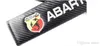 Naklejki samochodowe Pasek bezpieczeństwa Pokrywa włókna węglowe dla Abarth 500 Fiat Universal Ramię podkładka samochodowa Styl 2PCS LOT237U