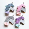 20 pz/lotto Nuovo Cavallo Colorato Bambini Glitter Feltro Tornante Animali Ragazza Cute Pink Unicorn Clip di Capelli Tornante In Pelle Sintetica Clip per bambini