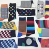 Män strumpor Stora Edition Creative Socks Version Pure Fashion Joker Man Bomull Glad Roliga Socks Färgglada Men2PCS = 1Pairs