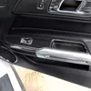 Garniture de panneau d'accoudoir de porte en fibre de carbone décor intérieur 2 pièces pour Ford Mustang 2015-2017 boutons de levage de verre de fenêtre décoration de cadre
