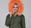 Kort stil Kvinnor Jackor Meifeng Brand Soft Fur Orange Kanin Fur Lined Army Green Canvas Mini Parka med Orange Raccoon Fur Trim Hoody