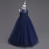 Mignon Bleu Marine Tulle Une Ligne Sash Longues Robes De Filles De Fleur Ras Du Cou Sans Manches En Dentelle Top Fête D'anniversaire Petites Robes De Fille 334o