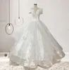 Utanför axeln quinceanera klänningar bollklänning Discolor paljettklänningar Ruffled golvlängd prinsessa bling bröllop brudklänningar