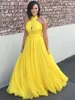 Yellow Plus Size Chiffon Long Evening Dresses Halter Pleated Flowy Floor Length Backless Evening Dresses Formal Gowns221U