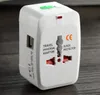 Allt i ett med USB Universal EU AU UK US Travel Power Plug Adapter Adapter International med Retail Box 50PCs upp