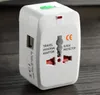 All-in-One mit USB Universal EU AU UK US Reise-Netzstecker-Adapter International mit Einzelhandelsverpackung ab 50 Stück