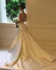 Enkel Elegant Baklösa Satin Mermaid Bröllopsklänningar Bateau Neck Ärmlös Lång Bröllopsklänning Vestidos de Noiva