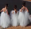 Robes de filles de fleur mignonnes col bateau sans manches en satin tulle longueur de plancher dos nu gonflé princesse enfants robes de mariée de fête d'anniversaire