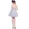 우아한 리얼 구슬 꽃 짧은 댄스 파티 드레스 2020 V 넥 민소매 얇은 명주 그물 실버 홈 커밍 드레스
