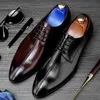 Novo designer italiano vintage apontou homem do pé forma formal vestido sapatos vintage de couro genuíno handmade homens de casamento Derby Flats