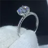 Solitaire fingerring 100% Soild 925 Sterling Silver Promise 5A Zircon CZ Cross Engagement Bröllop Band Ringar för Kvinnor Present