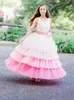 화려한 흰색과 핑크색 4 레이어 웨딩 승무원을위한 꽃의 소녀 드레스 민소매 계층화 된 소녀 수제 꽃의 리본 장식 띠와 여우 원피스