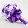 2018 Elegant Rose Artificial Bridal Blommor Brudbukett Bröllop Bouquet Crystal Silk Ribbon New Buque de Noiva 5 färger