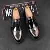 Włochy Styl Moda Design Męski Buty Wiosna Luksusowa Designer Dress Mokasyny Jasny Twarz Mężczyźni Casual Mieszkania Buty ślubne M590