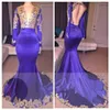 Royal Blue Mermaid Prom Dresses 2K18 New Vintage avec des appliques de dentelle d'or à manches longues Deep V Neck dos ouvert longues robes de soirée personnalisés