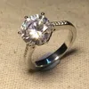 AINOUSHI Luxus 4 Karat NSCD Solitaire Ring Frauen Echtes 925 Sterling Silber Ring Verlobung Sona Weibliche Hochzeit Finger Ringe S18101608
