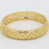 Utsökt Filigree Womens Bangle 18K Gul Guld Fylld Hål Armband Bröllopsfest Present Dia 65mm Snidade Öppningsbara Smycken