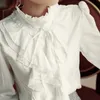 Camisa de Lolita para mujer Blusa de gasa de manga larga con volados Novedades Camisa de bordado de mujer 2018 Royal Style Gothic