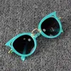 2018 Cat Eye Enfants Lunettes De Soleil Garçon Fille Mode Protection UV Lunettes De Soleil Simple Mignon Lunettes Cadre Enfant Lunettes D'été Plage Accessoires