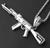 2018 nuova moda cool AK47 collana con ciondolo fucile d'assalto europeo gioielli hip hop acciaio inossidabile oro catena placcata pistola nera per1544518