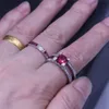Victoria Wieck joyería anillos de boda para mujeres hombres 3ct rojo 5A Zircon Cz 925 plata esterlina piedra natal conjunto de anillos femeninos