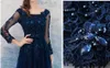 Wunderschöne dunkelblaue Ballkleider, lange Abendkleider, U-Ausschnitt, Dreiviertelärmel, Blumenapplikationen mit Perlen und Pailletten, Partykleid