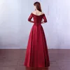 Koronkowe Satin Druhna Dresses z pół rękawami Burgundii 2019 Długie suknie ślubne Vestidos de Dama de Honor