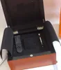 مربع مربع عالية الجودة ملحقات الرجال الرجال 1950 PAM Watch Papers Wood Box Papers Box Automatic Machinery Quartz Watch248K