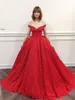 Red Prom Dresses Długo Off the Ramię Koronki Suknia Wieczorowa Z Koralikami Sweep Pociąg Tanie Bridal Guest Dress Zipper Back Suknie