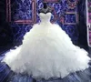 2018 Luksusowe Zroszony Haft Suknie Ślubne Księżniczka Suknia Sweetheart Corset Organza Ruffles Cathedral Ball Suknie Ślubne Suknie Ślubne Tanie