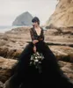 2019 Robes De Mariée Bohême Noires Dos Nu Avec Illusion À Manches Longues Puffy Tulle Boho Pas Cher Gothique Fête De Mariage Robes De Mariée Formelles Pas Cher