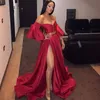 Sexy, seitlich geschlitzte Ballkleider, glamouröses, schulterfreies, langärmliges Partykleid mit goldener Schärpe, stilvolles, bodenlanges A-Linien-Promi-Abschlussballkleid 2018