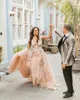 Pale-Peach Classic Prom Klänningar Vit Lace Appliques Sheer Jewel Neck Mermaid Long Prom Klänning med Overkirt Glamorös Dubai Evening Dress