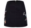 Falda negra Mujer Cintura alta Estilo acampanado Bordado floral Volver Cremallera Parche Faldas de algodón de mezclilla