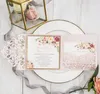 2020 Tarjetas de invitaciones de boda únicas cortadas con láser Tarjeta de invitación nupcial de flor hueca personalizada de alta calidad Barato