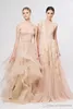 Vintage Blush Lace Beach Garden Wedding Dresses Sexig Deep V Neck Cap Sleeve Layered Spets Long Bridal Clowns Dh4117