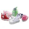 Nieuwe canvas klassieke sportschoenen pasgeboren jongens meisjes babyschoenen baby peuter zachte zool antislip babyschoenen