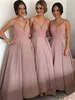 2020 Hot Blush Kraj Druhna Dresses V Neck Top Koraliki Satynowe Bez Rękawów Czeski Wysokie Niskie Suknie Wieczorowe Prom Suknie Maid of Honor Dress