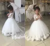 Princess Flower White Girls Dresses Jewel Neck Halfeleves Lace Helpiques tulle button Back Ball Ball Bally Birthday Girl Bageants S