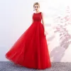 Qatar 2024 Nya röda eleganta formella aftonklänningar Dignifierad atmosfär Rund spetsbudpärlor Ett parti Qi Prom Eance -klänningar HY101