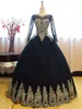 2018 Nya Black Gold Lace Quinceanera Klänningar Plus Storlek Sheer Långärmad Korsett Back Tulle Sweet 16 Party Evening Ball Gown Prom Dress Q53