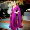 Fuchsia een lijn avondjurken v-hals met wrap formele avondkleding Dubai lange prom-jurken