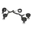 Manette nere in pu manette e polsini alla caviglia bondage gear sul letto kit bondage polsini gear fetish sesso adulto sm toys