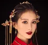 Brides, Chinese brides, headwear, red costumes, wine set, hairdressing, decorations, wedding accessories.