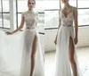 2019 Julie Vino Beach Abiti da sposa con spacco laterale Spaghetti Spacco laterale Abiti da sposa Boho sexy Sweep Train Abito da sposa bohémien