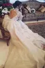 2019 케이프 브이 넥 레이스 신부 드레스와 함께 고급 크리스탈 웨딩 드레스 등뼈 Boho 비치 플러스 크기 웨딩 드레스를 통해 신부 드레스를 참조하십시오.